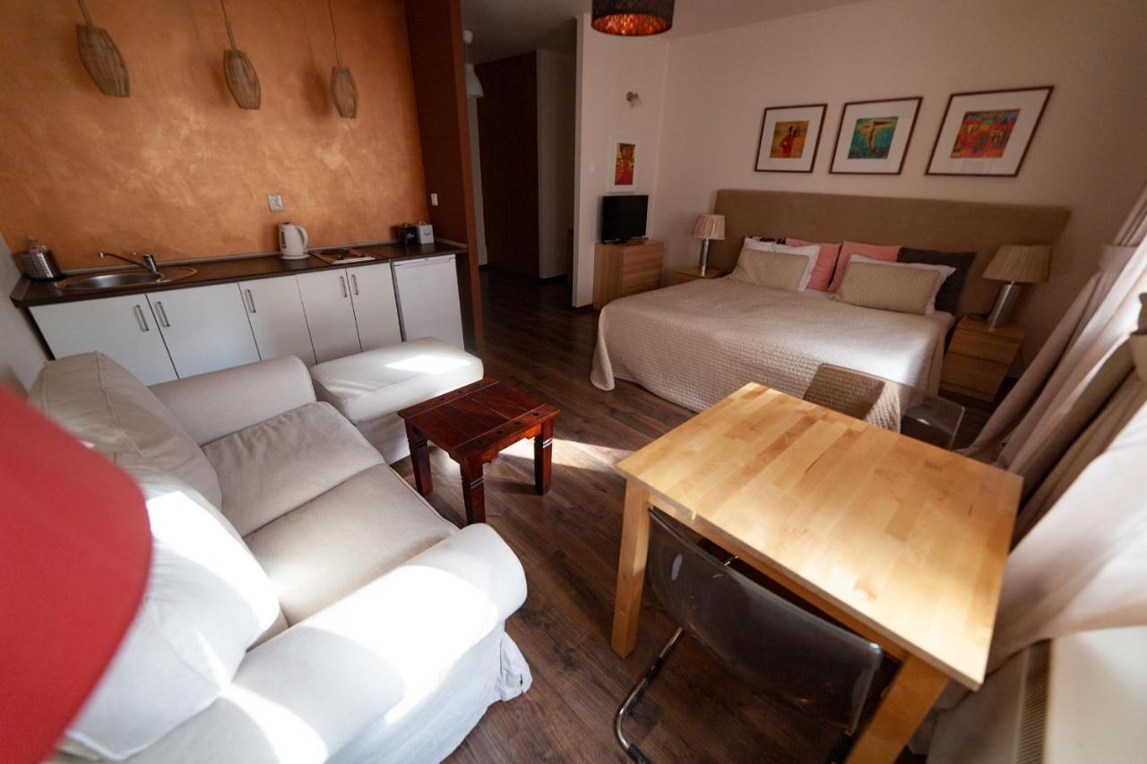 Apartment Lounge